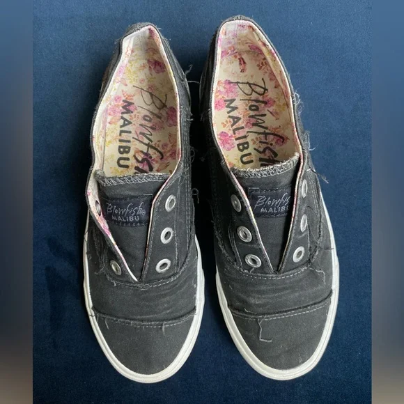 Blowfish Malibu Women's Black Sneakers - Picture 2 of 6